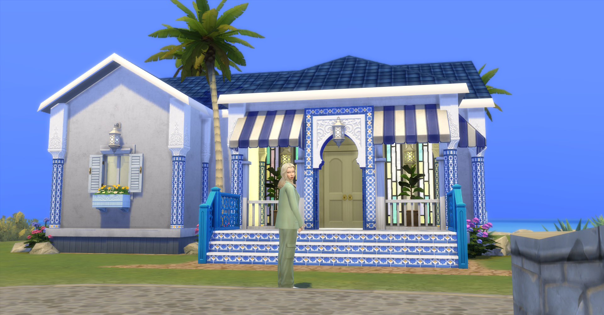 Санні біля власного ресторану